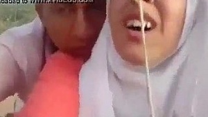An Arab teenager thinks the world
