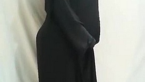 Arabian Nikab Twirk Part 2