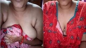 Hillbilly Bhabhi has hard sex with a big dildo