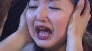 Asian slut swallowing piss