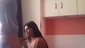 College student gives blowjob de rhee hai