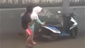 Fuck my girlfriend on the lonely road. TOTAL