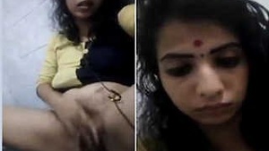 Girl Mallu Shows Her Tits And Pussy