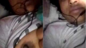 Banglore Bhabhi Shows Her Big Boobs