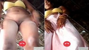 Desi Bhabhi Shows her pussy to Lover on video call