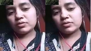 Bangladeshi Girl Shows Tits and Pussy On Video Call