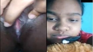 Desi Indian Girl Shows Her Boobs Pussy Video Call