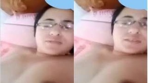 Sexy Bhabhi Shows Her Tits and Pussy