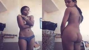Exclusive Sexy Desi Bhabhi gets naked and shows off her naked body