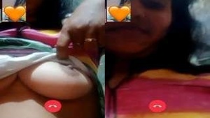 Desi Indian Girl Shows Tits and Pussy On Video Call