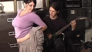 Hardcore Video with Chubby Women with Brown Hair