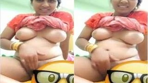 Sexy Bhabhi Shows Her Boobs And Pussy Video Call