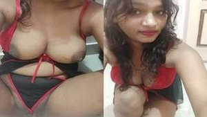 Sarkia Bathing With My Friend And Enjoying