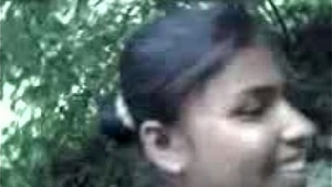 DESI GF NU SHOW N FUCKING IN FIELDS