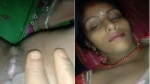 Sexy Bhabhi jerks off and presses Her tits