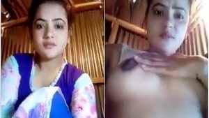 Exclusive Pretty Indian Girl Desi Shows Her Boobs