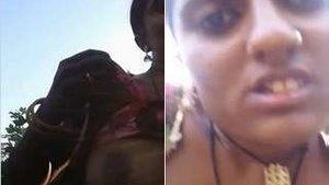 Exclusive Desi Bhabhi Shows Her Tits and Gets rid of Customer's Dick