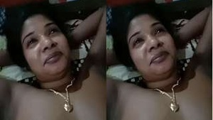 Recording Tamil Wife's Pussy from Husband