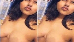 Hot Stare Desi Girl Records Her Nude Video