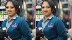 Desi Indian Girl Shows Tits and Pussy to Lover on VK