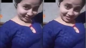 Horny Shows Her His Tits And Pussy On Video Call