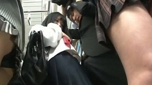 Japanese schoolchildren on sb.