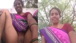 Desi Bhabhi Records Her Pussy Porn Video