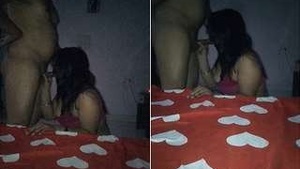 Super Sexy Indian Girl Gives Blowjob