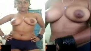 Exclusive Sexy Image of Indian Girl Desi Showing Her Breasts On Video Cal to Her Boyfriend