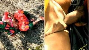 A horny Desi Randi Bhabhi Outdoors With Her Lover