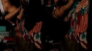 Desi Mistress Romance and fuck in a hostel