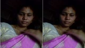 Horny Mallu Bhabhi Fingerring