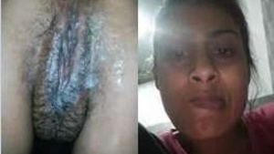 Panjabi Girl Shows Her Pussy