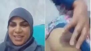 Horny Aunt Bangla Shows Tits and Pussy