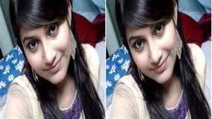 Sexy Girl Paki Shows Her Body