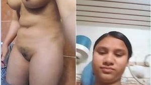 Hot Indian Girl Desi Shows Her Naked Body