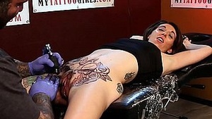 A little Marie Pussy Tattoo Day 1