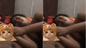 Sexy Wife Masturbates and After Bath Video