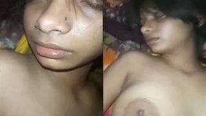 Desi GF jerking off her pussy with her fingers and getting laid