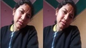 Horny Girl Masturbates and Reveals Herself