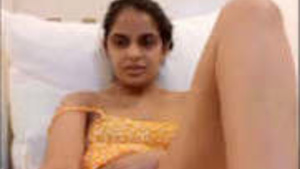 Horny Dirtysnowball masturbating with ohmibod dildo in her pussy