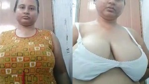 HugeMelon MikTanker dissatisfied Bhabi pussy wet licking and fingering with moaning