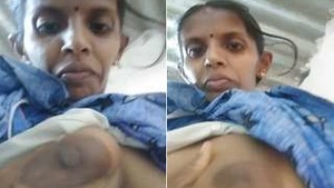 Amateur Telugu Bhabhi Shows Off Her Boobs and Pussy