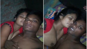 Indian lovers cuddle in bed before boy gets access to XXX nipple