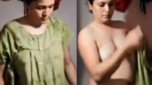 MATURE AUNT GET NAKED