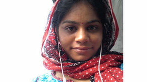 Nude Video of a South Indian Auntie in the Office