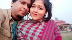 Desi sexy wiife kiran porra com husband friend video