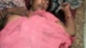 Cunning man films Desi well groomed vagina when she sleeps
