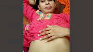 Village bhabhi ready to fuck