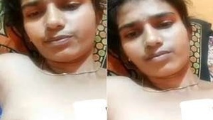 Video Call with a Sexy Indian Girl Who Reveals Her Tight Pussy and Tits